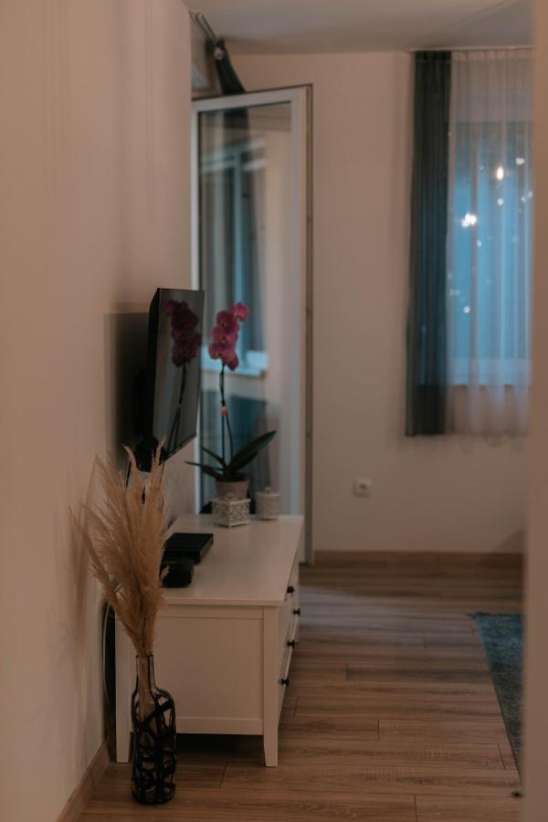 Bell Tower Apartment Mostar Eksteriør bilde
